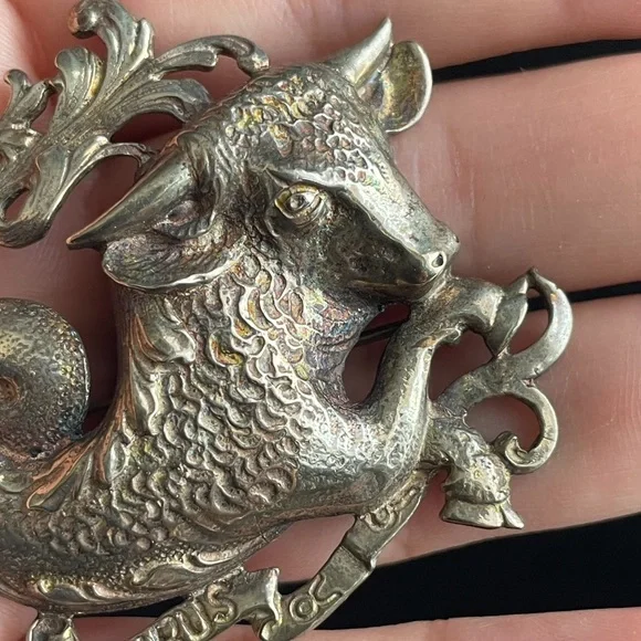 Vintage Sterling Silver Cini Taurus Zodiac Horoscope pin - Picture 6 of 12